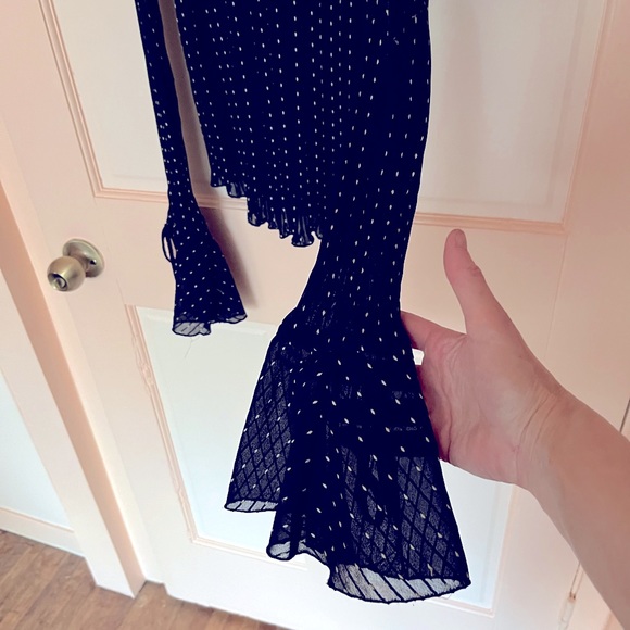 Polka Dot Fringe Long Sleeve Halter Top with all the pizzazz at the bust - Picture 4 of 5